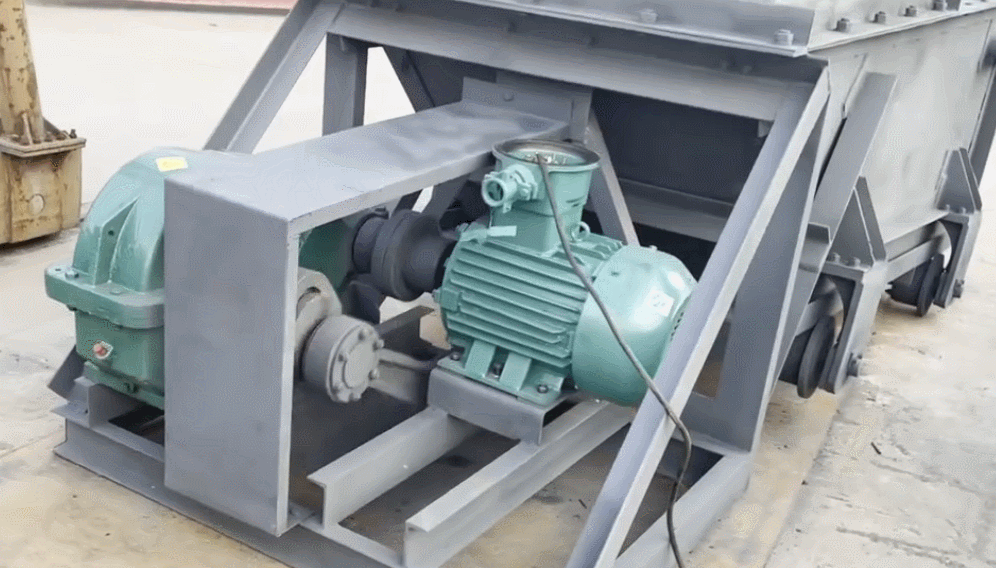 往復(fù)式給煤機